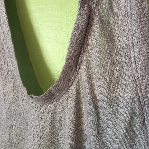 Halter Crop Top - Picture 4 of 5